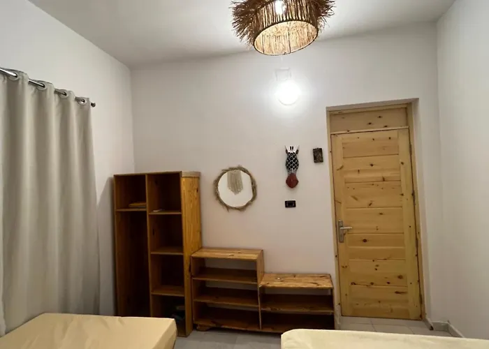 Oia Seafront House شقة *