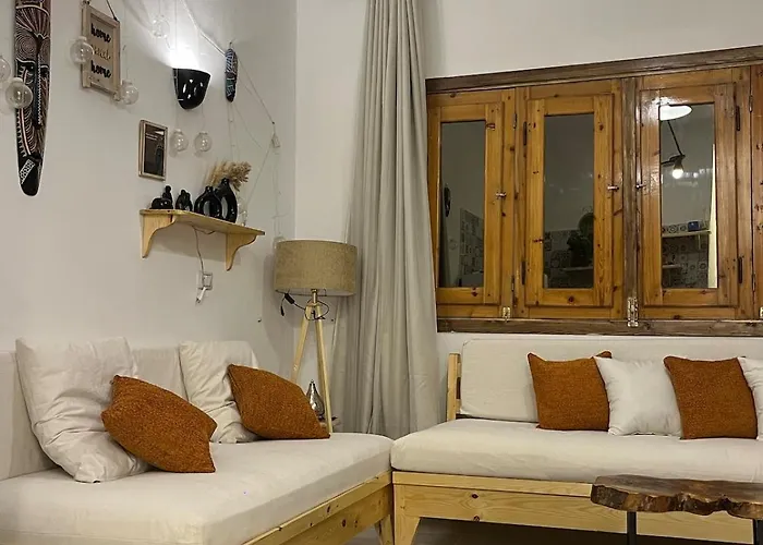 Oia Seafront House شقة